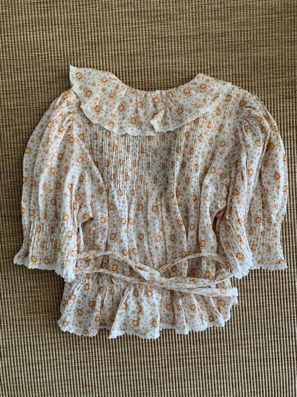 Doen Thames Ramie Ruffle Pintuck Short Sleeve Top Alabaster Countryside Calico - Picture 7 of 11